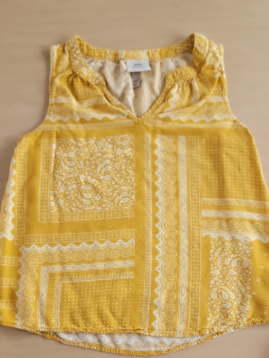 Knox Rose Tops - Knox Rose Lightweight Yellow Bandana Print Sleeveless Top X-Small